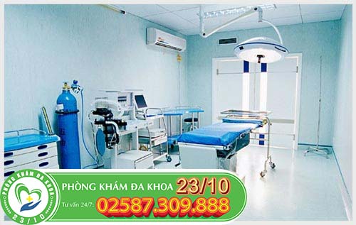 Khám chữa tiểu ra máu hiệu quả nhờ hệ thống máy móc hiện đại Khám chữa tiểu ra máu hiệu quả nhờ hệ thống máy móc hiện đại